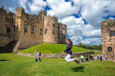 Edinburgh: Alnwick Castle & The Borders Hogwarts-Drehort