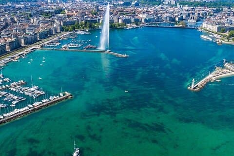 Geneva Panoramic E-bike Tour United Nations Square and Old Town