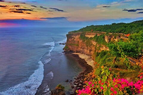 Uluwatu Sunset Trip con spettacolo di danza Kecak e cena Jimbaran
