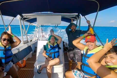 Svøm eventyr med hvalhaier i det karibiske hav fra Riviera Maya og Cancún