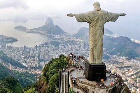 Excursão histórica no Rio de Janeiro com traslado incluído.