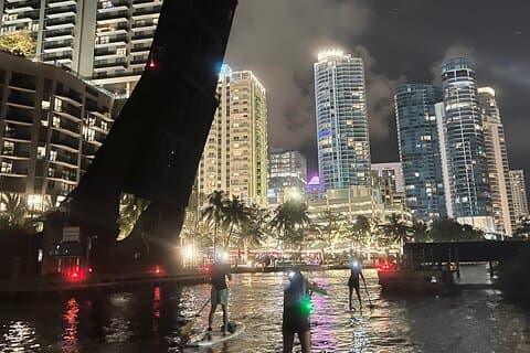 Natt på Paddleboard Under the Lights Experience i Fort Lauderdale