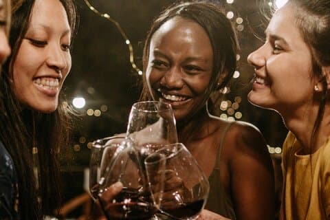 Esplorate i bar sotterranei e le speakeasies di Parigi