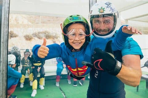 屋外風洞で飛んでみましょう!