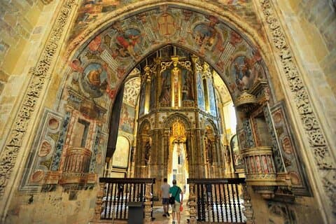 Tomar : Visite privée à pied au couvent du Christ avec billets
