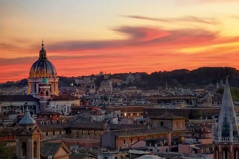 Visite privée des sept collines de Rome en voiture: expérience immersive