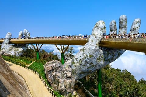 Hue nach Hoi An mit dem privaten Auto über den Hai Van Pass, die Goldene Brücke, die Marmorberge
