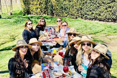 Arizona Winery Tours All-Inclusive Tour with Lunch & Tastings