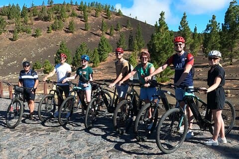 Tour guiado por el volcán Teide en bicicleta eléctrica