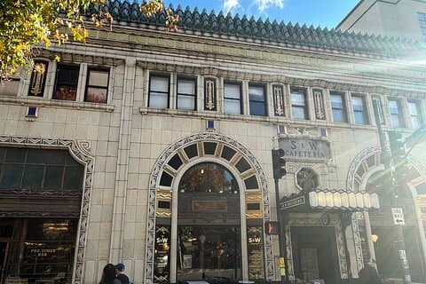 Visite à pied historique de l'application guidée par téléphone intelligent (GPS) d'Asheville