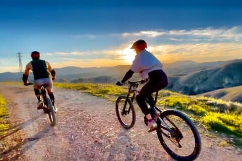 Scenic Santa Monica Electric Mountain Bike Tour (Beginner)