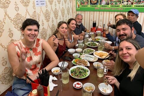 [Vietnam Backstreet Tours] - Hanoi mat tur