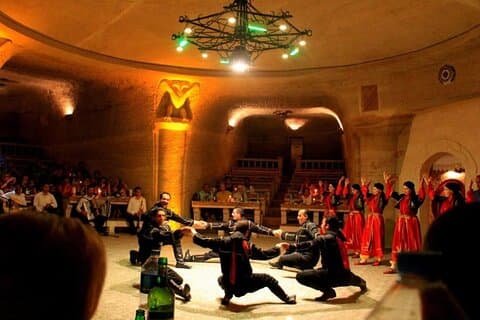 Cappadocia Turkish Night Show mit Abendessen