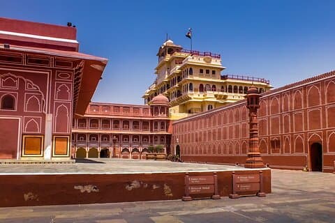 Privat Jaipur (Pink City Tour) Från Agra med bil
