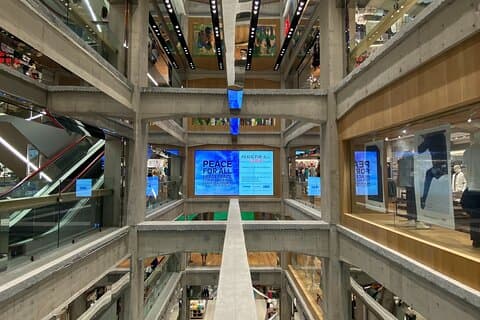 Tour a pie por la arquitectura privada de Ginza