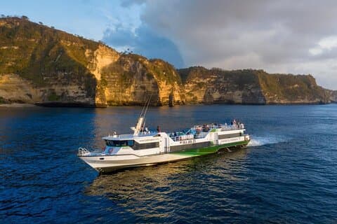 Eka Jaya Båtöverföring från Lombok till Padang Bai