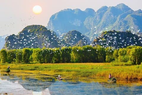 Hoa Lu, Tam Coc, Mua Cave Via Bike & Boat - Topprankade turer 1 dag