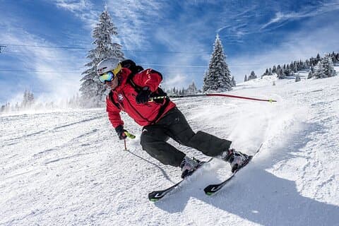 Serbia Travel, Drvengrad, UVAC Canyon, Kopaonik Skiing, 3 dagers tur fra Beograd
