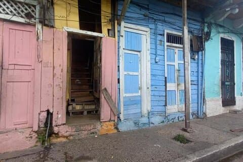 Casco Viejo de medio día La ciudad real guiada con un recorrido local