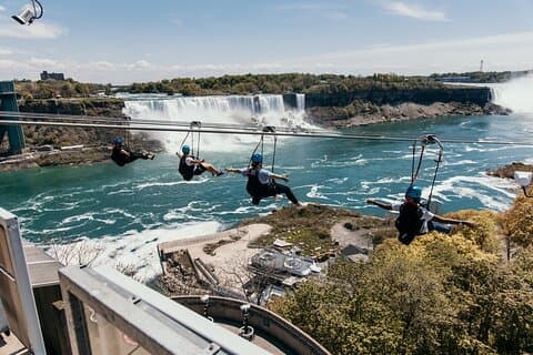 Zipline til vandfaldene i Niagara Falls, Canada