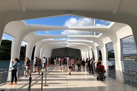 Pearl Harbor USS Arizona Memorial "Privat"