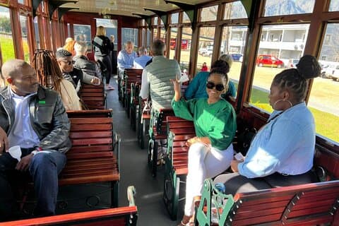 Experiência de dia inteiro com degustação de vinhos no bonde de Franschhoek