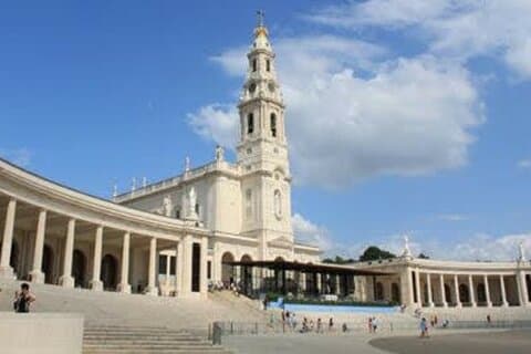 Förtrollningar av helgedomen Fatima Batalha och Obidos i Lissabon