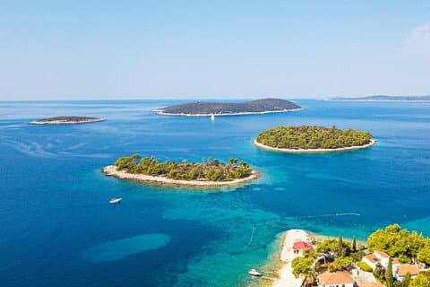 Private speedboat tour from Trogir and Split all around Island Šolta