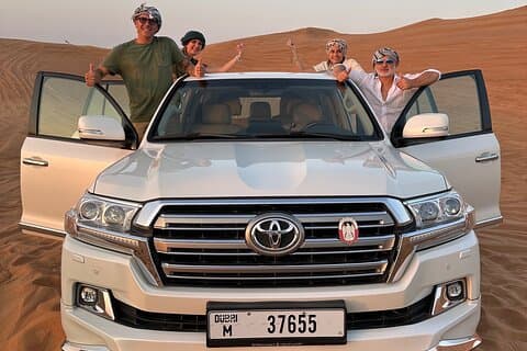 Platinum Desert Safari i 4x4, Quad Bike, Live BBQ og Shows