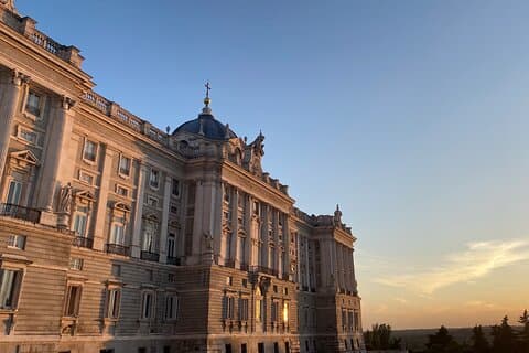 Historisches Madrid mit einem Architekten: Araber, Österreicher und Bourbonen