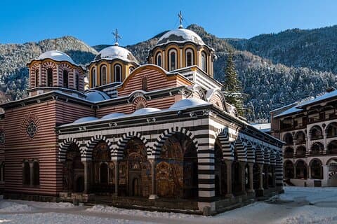 Tour con GPS e audioguida al monastero di Rila e alle piramidi di Stob con pranzo da Sofia