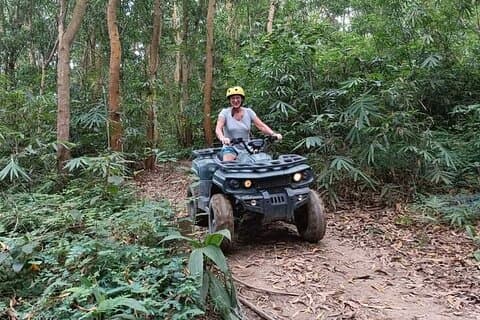 Visite privée de la forêt de Kong avec VTT et activité de tyrolienne volante