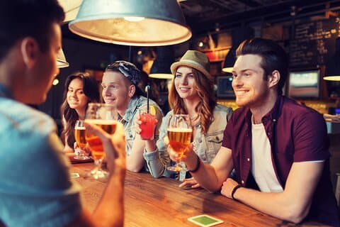 Visite privée de dégustation de bière italienne dans la vieille ville de Milan