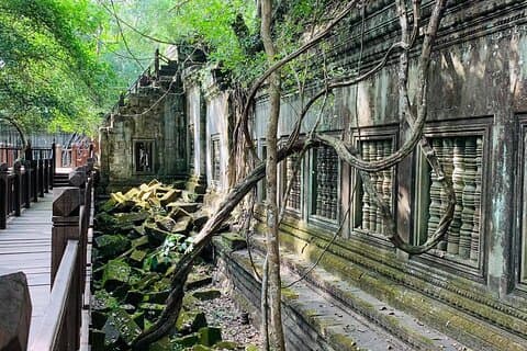 Fuld dag privat bil charter – besøg Phnom Kulen & Beng Mealea