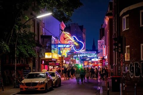 Visite privée à pied de Hambourg St. Pauli (18+) avec un guide professionnel