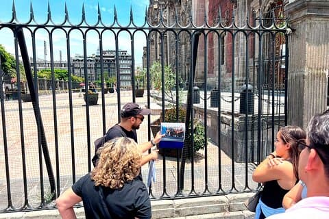 TV & Movie Sites Walking Tour in Mexico City Downtown