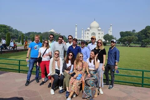 Dagstur til Taj Mahal, Agra Fort og Mehtab Bagh fra Delhi med bil