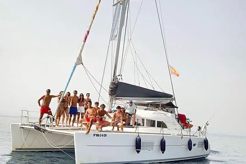 Marbella – 2-stündiger Katamaran-Gruppenausflug mit Delfinbeobachtung
