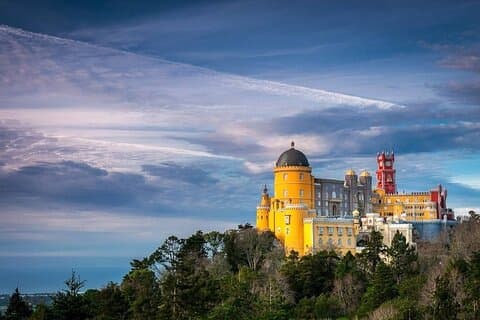 Private Tuk Tuk Tour through Serra de Sintra