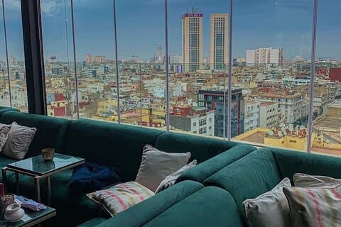 Una verdadera experiencia de descanso de Hookah (Shisha) por la noche en Casablanca
