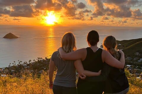 Caminata al amanecer y experiencia cultural hawaiana con guía privado