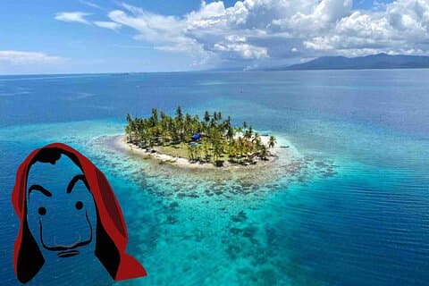 San Blas Money Heist Island Day tour - 2-islands + Natural Pool
