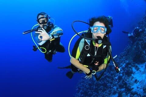 Mergulho introdutório para iniciantes em Hurghada com embarque e almoço