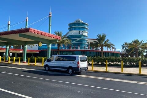 Hotell nära Orlando internationella flygplats MCO