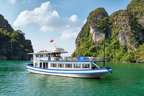 Halong Bay One Day Tour inklusive Bus