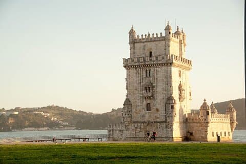 Halve dag privégeschiedenis en leuke rondleiding in Lissabon met ophalen