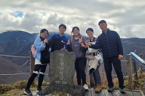 Tour privato dell'isola di Jeju meridionale e occidentale con autista esperto