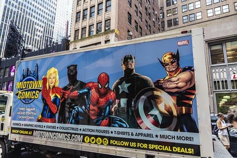 Superhelden in privéwandeling door New York City