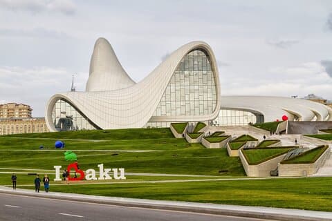 Alla scoperta di Baku: un tour a piedi
