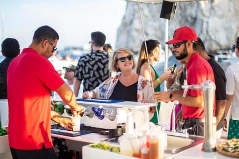 Sunset Party Cruise med ubegrenset drikke og snacks